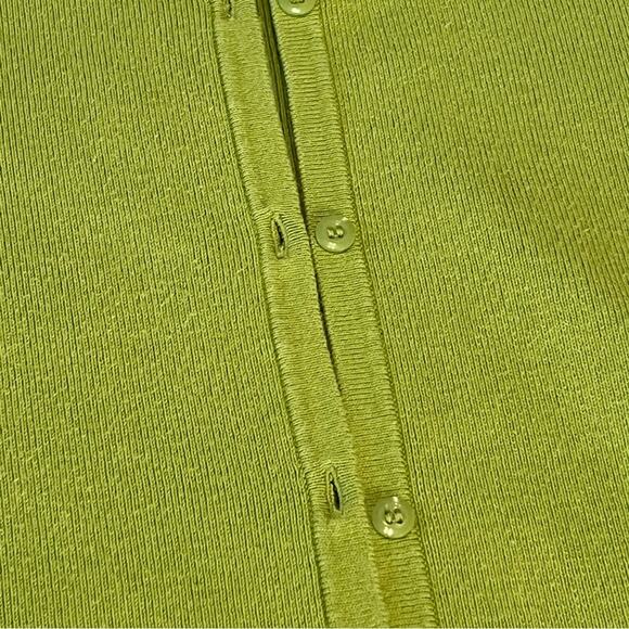 Croft and Barrow green open front button down cardigan. Women’s - Picture 2 of 8